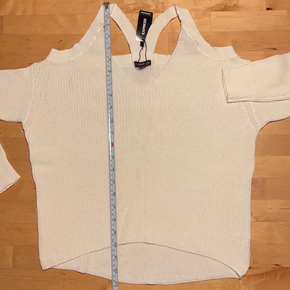 Express Women’s Top - Picture 11 of 11